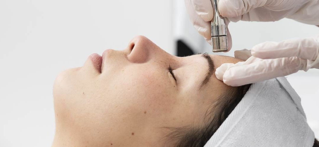 Piel profundamente hidratada con Hydrafacial